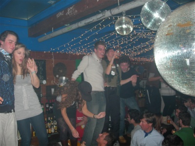0n_the_bar_400 0n_the_bar_400