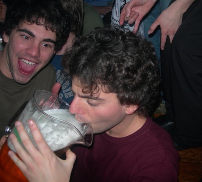 kids_boozing_400 kids_boozing_400